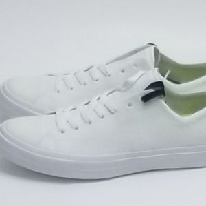 converse flyknit white